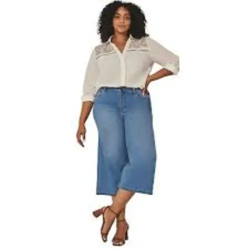 Butter Denim Wide-Leg Crop
