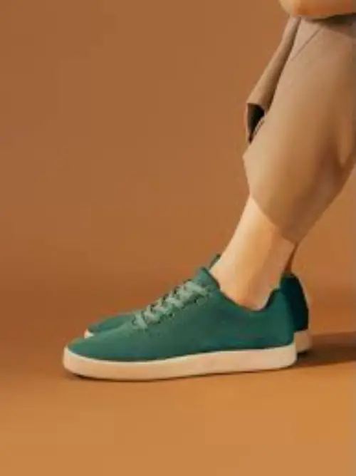 Model 000 in Bamboo Green